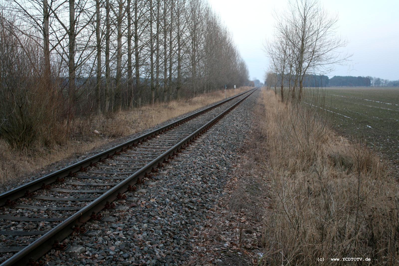 Strecke Stendal-Arneburg, 2011, Abzweig Sanne bis zu Elbe 