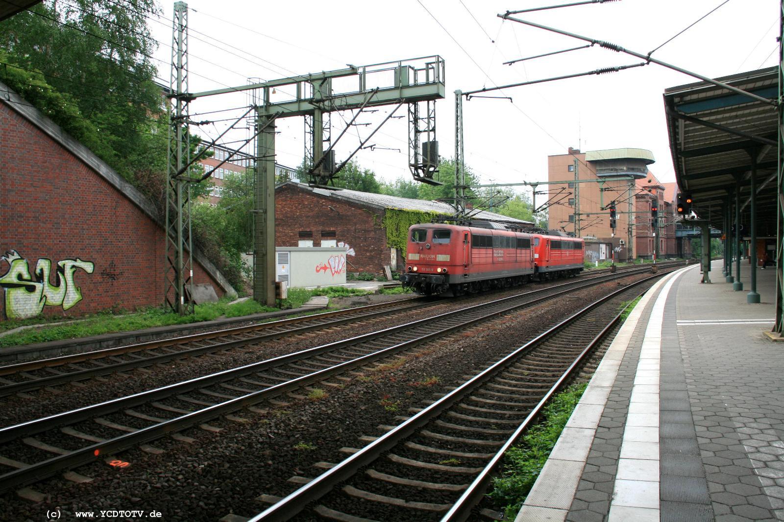  Bahnhof Hamburg-Harburg, 18.05.2011, Bahnsteig 5 Blick Richtung Norden 
