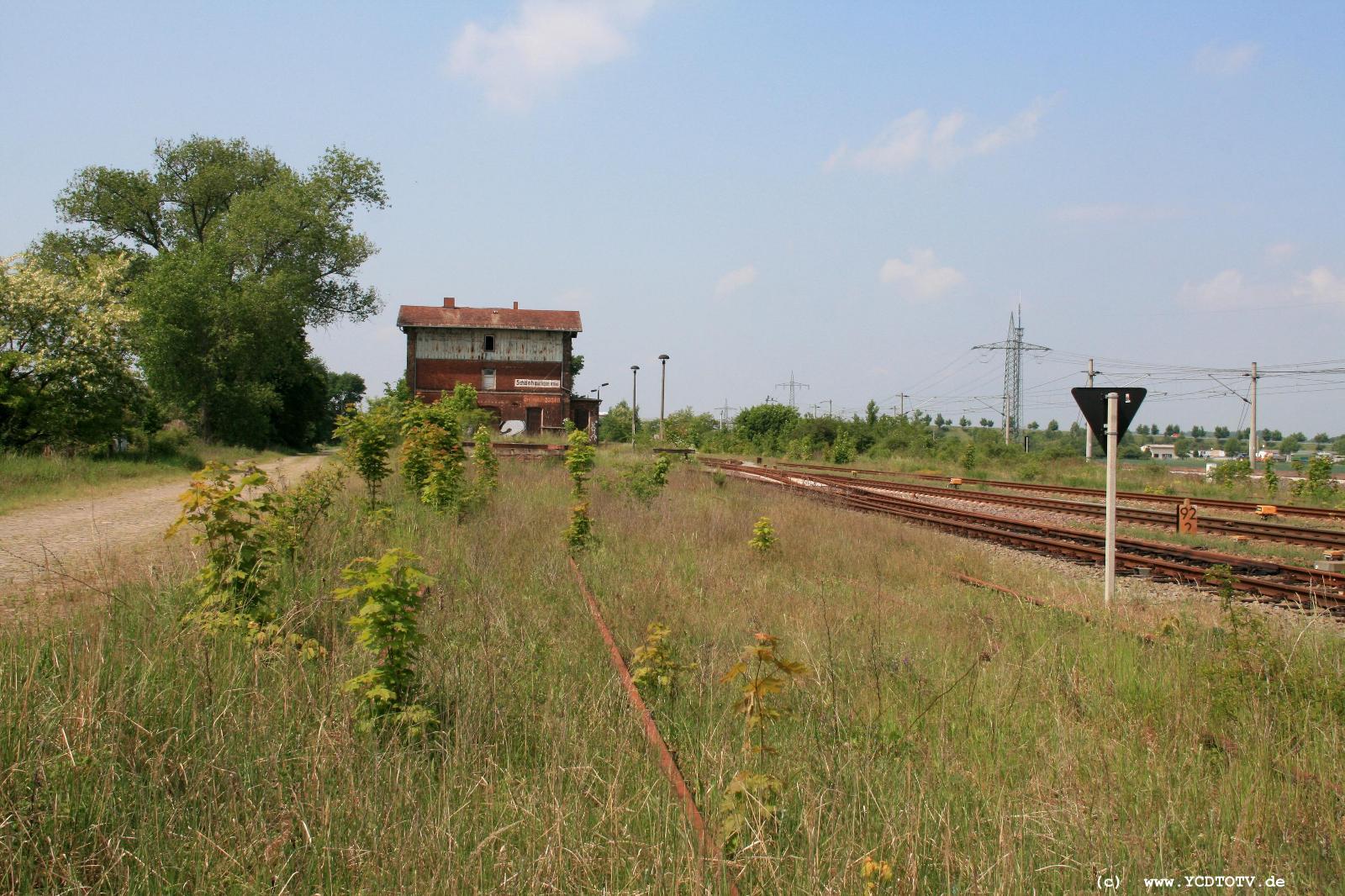  Bahnhof Schnhausen (Elbe), 20.05.2011, Blick aus Richtung Rathenow 