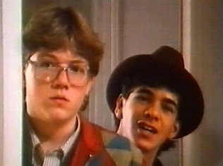  The Degrassi Junior High Gallery on YCDTOTV.de   Path: www.YCDTOT.de/djh_img/f2_194.jpg 