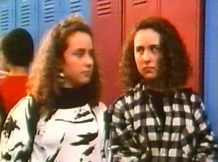  The Degrassi Junior High Gallery on YCDTOTV.de   Path: www.YCDTOT.de/djh_img/f2_203.jpg 