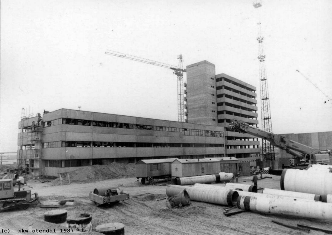  AKW/KKW Stendal 1987, Blick auf Betriebsgebäude am Reaktor 1 
