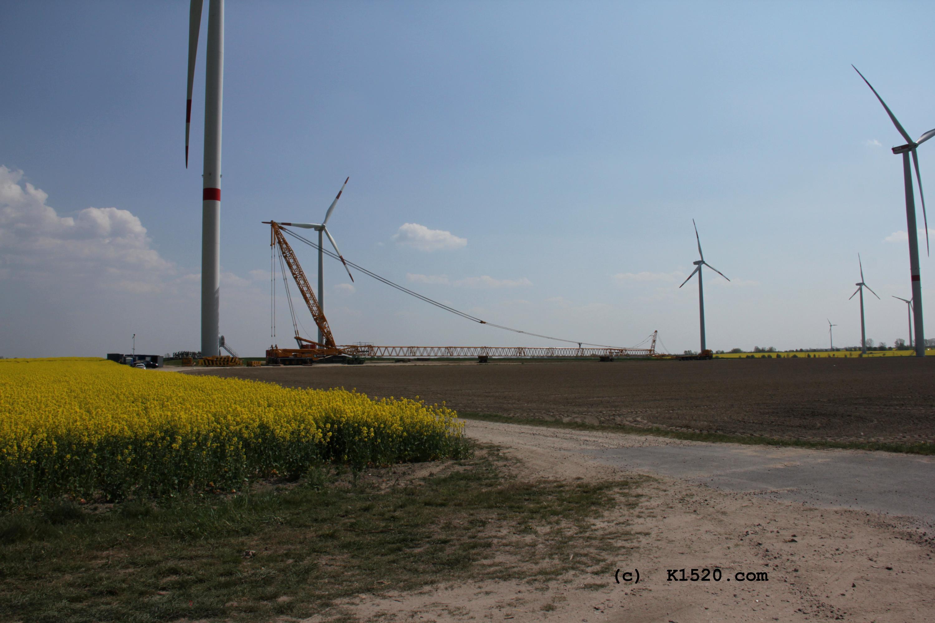 Reparatur Windräder im Windpark Arneburg/Elbe 04/2020,
  Kraneinsatz